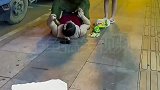 妻子体重超标丈夫怕影响健康，他最终还是把巴掌打在自己脸上