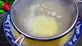 鸡蛋羹用冷水还是热水？水的比例是多少，学会这几点，比豆腐还嫩