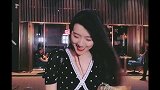 能够把黑夜点亮的人，都是宝藏情绪 小小莎好物社 穿搭