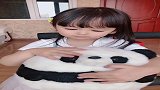 萱萱太听话了，好可爱的女娃娃