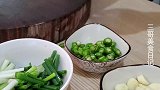 教你冬菇滑鸡正确做法，鲜美滑嫩喷香扑鼻，做法超简单
