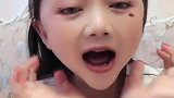 袖珍小姐姐杨萍跳手势舞，这姑娘长得太可爱了，你觉得呢