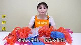 家里塑料袋堆积如山，一分钟教你收纳方法，整整齐齐又能重复使用
