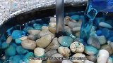 一个悬空的水龙头,竟然能不断的流出水,这是什么神奇的原理