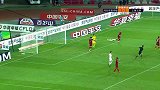 胡尔克夹防之中总妙传 武磊倒地抢射力量太轻