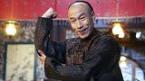 婚姻遭丈母娘反对，老婆偷户口本和他结婚，今成为国家一级演员