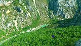 多姿多彩的法国南部峡谷风景