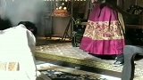 拍演员一拳把椅子打碎的戏