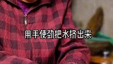 你是不是每次吃柚子都把皮扔了，别再扔了，今天姥姥教你用柚子皮做成软糖 美食