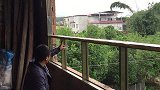 农村小伙安装铝合窗隔断，稍不注意细节，就得亏几千块钱