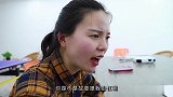 老师给学生辅导作业，不料学生却和老师抬杠，真有意思