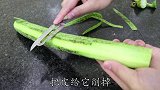 丝瓜还在炒着吃吗川菜师傅教你创新做法，简单鲜美好看又好吃