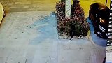 盘点监控下的倒霉瞬间
