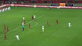 第68分钟大连一方球员朱挺射门 - 打偏
