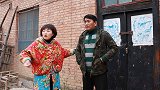 小姑子离婚来家住，嫂子半夜听到奇怪声音，推开门后吓傻脸