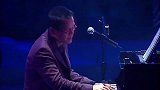 袁凤英经典歌曲《天若有情》前奏响起，引起多少人的共鸣