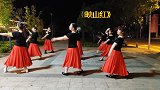 湖南相约快乐舞蹈队:经典红歌广场舞-《映山红》,好听好看