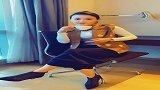 生活就是扇你一巴掌，然后给你揉揉并问你痛不痛