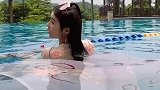 穿着汉服淋着雨泡泳池你们知道是什么感觉吗
