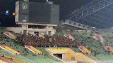 根本停不下来！马来西亚球迷高唱助威歌气势十足