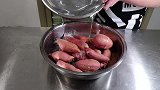 蜜汁烤红薯家常做法，口感软嫩甜如蜜，操作简单易上手
