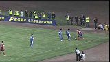 中超-14赛季-联赛-第9轮-河南建业VS哈尔滨毅腾上半场结束前双方在场上发生了冲突-花絮
