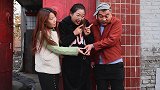 美女找村里小伙相亲，把村委会的主任给高兴坏了，结局真逗