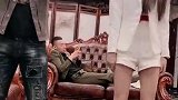 小姐姐和老外哥哥尬舞，这是花手舞吗