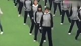 自信的人儿最美丽，全校的女生里，你是唯一的亮点！