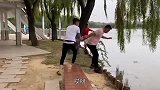 大哥,这波操作能再来一次不,我真的还没笑够