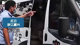 民警帮流浪汉找到了家人，助其改变形象体面与家人相见