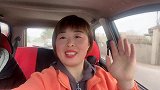 山西农村真热闹，曼子开车拉小曼看热闹品美食，感受新年的快乐