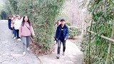 一个萝卜一个坑，同学聚会时配对成功