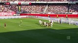 上半场补时第1分钟纽伦堡球员埃维尔顿射门