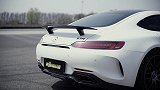 奔驰新车发动机噪音巨大，坐久了难受！这种车还敢卖181万