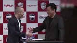 直击伊涅斯塔签约神户胜利船 巴萨名宿空降日本
