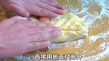 “空心油条”的家常做法，不用泡打粉，个个蓬松酥脆，简单又方便