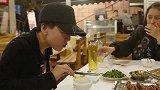 人生一串：来到山城不吃一顿烤脑花，感觉白来了