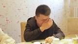 财迷美女带100元请吃饭，酒水自费还不让点荤菜，太逗了
