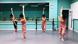 这是要练习大风车吗？看着我都头晕，要转够99圈？