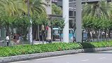 夜色莫灵泽熬夜开车犯困，许倾悠一个举动，让他瞬间清醒！