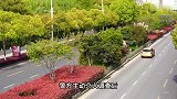 外卖员摸前台女孩的脸？警方：双方曾互加微信，出于玩闹捏了一下