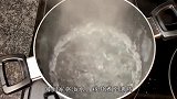 海水被煮沸之后会是什么样老外亲测，以后都不用买盐了