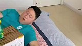 这真是爸爸贴心的小棉袄