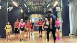 这样的尊巴教练我能不爱吗？舞姿简单有活力小白也能轻学