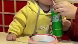 第一次喝雪碧的小朋友
