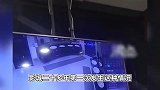 重庆一男子潜入女卫生间偷拍被发现，影城：20多年头一次见，已报警