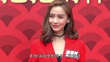 Baby合唱演出，却被北大校花抢风头，网友：亮眼夺目