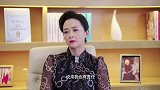 女儿带咖啡跟母亲认错 母亲说已经管不了她了