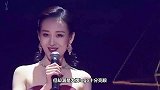 王鸥工作后与友人聚餐！满身大牌logo，超亮眼